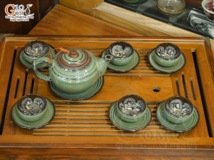 Bộ ấm chén quả hồng men hỏa biến xanh ngọc, chén lòng hoa, 350ml