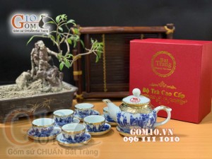 Bộ ấm chén quả hồng men lam cổ họa tiết Trúc Lâm Thất Hiền bọc đồng - in logo