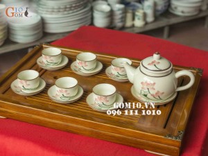 Bộ Ấm Chén Quả Hồng Vẽ Sen Men Kem