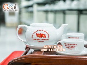 Bộ ấm chén quà tặng dáng Cêka in logo