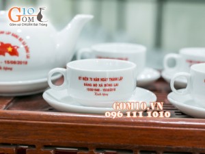 Bộ ấm chén quà tặng dáng Cêka in logo