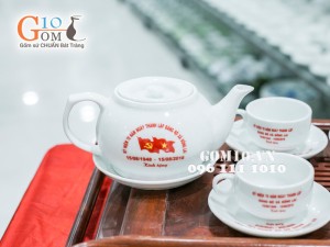 Bộ ấm chén quà tặng dáng Cêka in logo