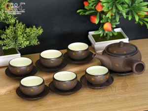 Bộ ấm chén quai ngang, gốm hồng sa khắc sao vàng, 300ml