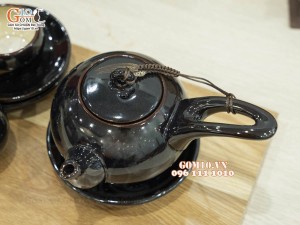 Bộ ấm chén quai ngang men hỏa biến gấm quẹt