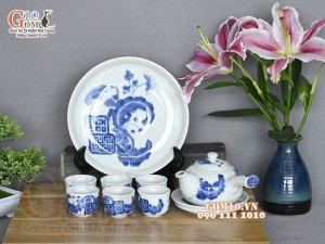 Bộ ấm chén quai ngang men lam cổ vẽ Mai Thọ khay tròn, 280ml