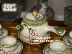 Bộ ấm chén quai ngang men vuốt đầy đủ phụ kiện, vẽ hoa Đào đỏ