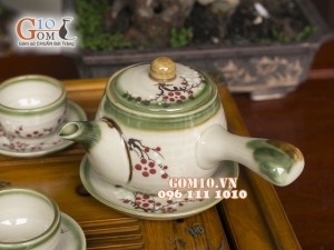 Bộ ấm chén quai ngang men vuốt, vẽ hoa đào