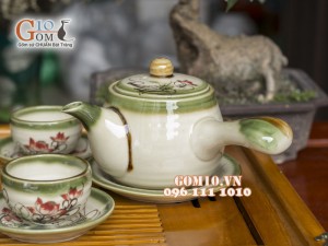 Bộ ấm chén quai ngang men vuốt, vẽ sen