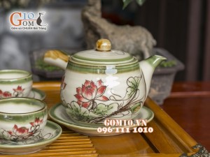 Bộ ấm chén quai ngang men vuốt, vẽ sen
