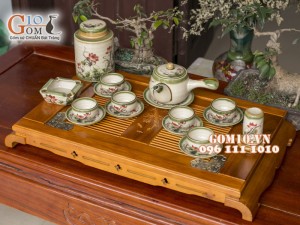 Bộ ấm chén quai ngang men vuốt, vẽ sen, đầy đủ phụ kiện