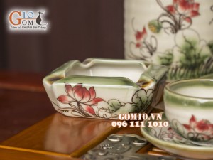 Bộ ấm chén quai ngang men vuốt, vẽ sen, đầy đủ phụ kiện