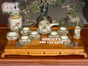 Bộ ấm chén quai ngang men vuốt, vẽ sen, đầy đủ phụ kiện