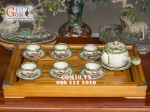 Bộ ấm chén quai ngang men vuốt, vẽ sen