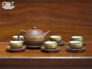 Bộ ấm chén quai tròn gốm chỉ đỏ họa tiết trống đồng, 300ml