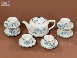 Bộ ấm chén quai vuông men kem vẽ hoa sen xanh, 350ml