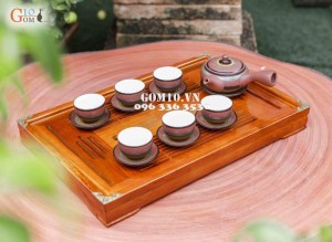 Bộ ấm chén dáng dẹt quai ngang gốm hồng sa, khắc màu, 300ml