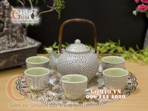 Bộ ấm chén rỏ cua men rạn, quai mây 600ml