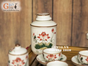 Bộ ấm chén sen đỏ men kem, đầy đủ phụ kiện