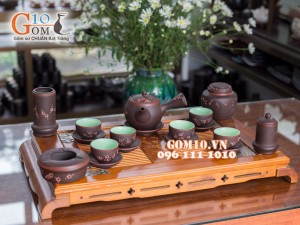 Bộ ấm chén dáng cao quai ngang gốm hồng sa, khắc hoa anh đào, đẩy đủ phụ kiện 350ml