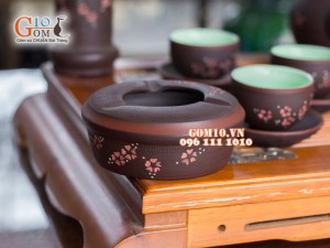 Bộ ấm chén dáng cao quai ngang gốm hồng sa, khắc hoa anh đào, đẩy đủ phụ kiện 350ml