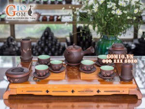 Bộ ấm chén dáng cao quai ngang gốm hồng sa, khắc hoa anh đào, đẩy đủ phụ kiện 350ml