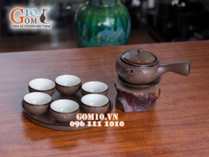 Bộ ấm chén dáng dẹt quai ngang gốm hồng sa, khắc sao vàng khay tròn, 330ml