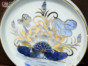 Bộ ấm chén thờ 3 chén men lam vẽ Sen Đại Cát vẽ vàng