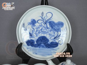 Bộ ấm chén thờ men lam vẽ Sen Đại Cát, bộ 5 chén