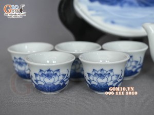 Bộ ấm chén thờ men lam vẽ Sen Đại Cát, bộ 5 chén