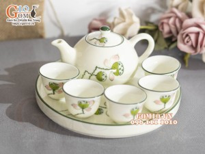 Bộ ấm chén thờ men kem vẽ Đài sen, 150ml