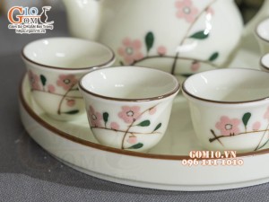 Bộ ấm chén thờ men kem vẽ hoa Đào phai, 150ml