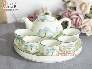 Bộ ấm chén thờ men kem vẽ hoa Sen xanh, 150ml