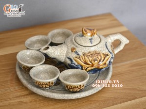 Bộ ấm thờ men rạn đắp nổi Sen Cát Tường, bộ 5 chén