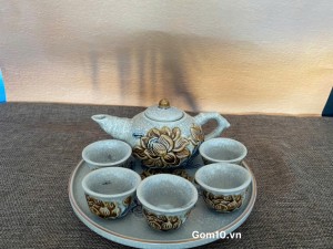 Bộ ấm chén thờ men rạn đắp nổi Sen Tài Lộc