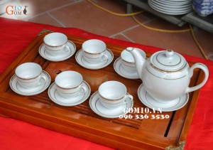 Bộ ấm chén trắng kẻ chỉ