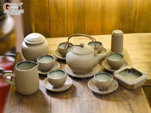 Bộ ấm chén tròn gốm ganh quai đồng lòng hỏa biến đầy đủ phụ kiện, 350ml