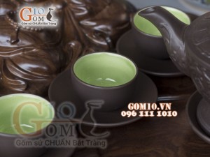 Bộ ấm chén tử sa dáng đèn thần khắc sen
