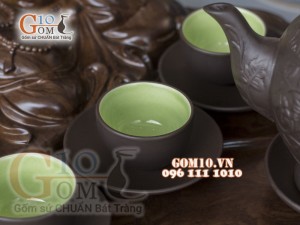 Bộ ấm chén tử sa dáng quả đào khắc sen