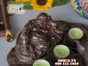 Bộ ấm chén tử sa dáng quả đào khắc sen