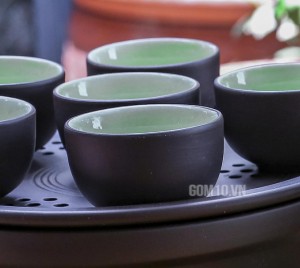 Bộ ấm chén tử sa dáng trúc đen, khay thủng 300ml