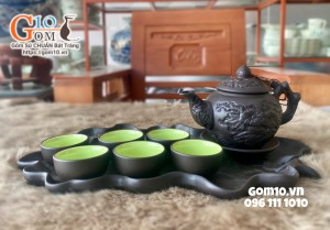 Bộ ấm chén tử sa đắp nổi hoa châm đen, khay lá sen