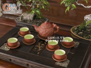 Bộ ấm chén tử sa đắp nổi hoa châm đỏ