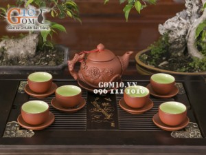 Bộ ấm chén tử sa đắp nổi hoa phù dung đỏ 500ml