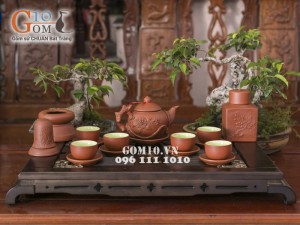 Bộ ấm chén tử sa đắp nổi hoa phù dung đỏ, đầy đủ phụ kiện