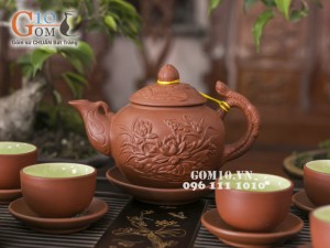 Bộ ấm chén tử sa đắp nổi hoa sen đỏ