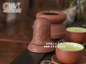 Bộ ấm chén tử sa đắp nổi hoa sen đỏ, đầy đủ phụ kiện