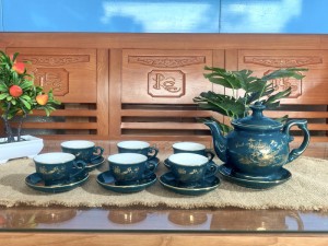 Bộ ấm chén Vinh Hoa Phú Quý men xanh chỉ vàng kim họa tiết Trĩ đào, 500ml