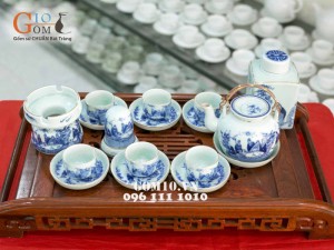 Bộ ấm chén vung lõm, men lam cổ, cảnh trúc lâm thất hiền, kẻ chỉ vàng, đủ phụ kiện