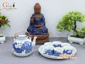 Bộ ấm chén vung lõm men lam cổ vẽ Mai Thọ khay tròn, 330ml