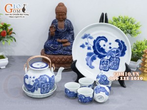 Bộ ấm chén vung lõm men lam cổ vẽ Mai Thọ khay tròn, 330ml